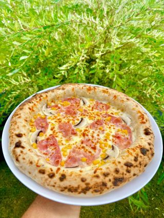 Drazí pizzamilovníci, jsme tady pro vás od pátku do pondělí. Ale pokud dostanete chuť i v týdnu, dejte vědět – rádi...